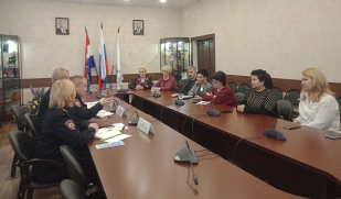 «Межнациональное и межконфессиональное согласие народов России как основа социально-политической стабильности страны»  «Межнациональное и межконфессиональное согласие народов России как основа социально-политической стабильности страны»