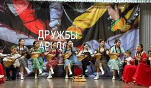 «Играй, домбра» приглашает к знакомству с национальной культурой и искусством