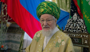 Верховный муфтий России призвал не совершать коллективные намазы в общественных местах