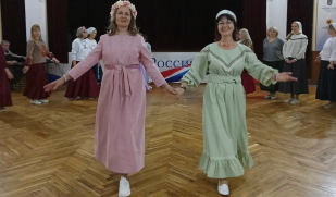 Как прошла «Русская вечёрка»: мода, игры и хороводы