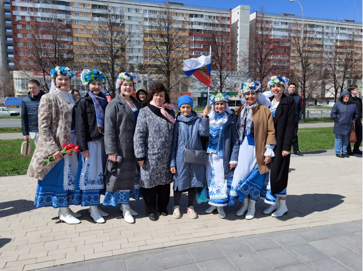 Маи мероприятия. Мероприятия Самары. Народы Тольятти. Дружбы народов Сююмбике. Памятник «дружбы» Тольятти.